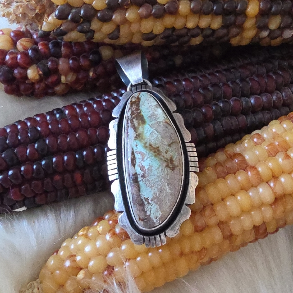 Beautiful NWOT Native American Navajo Royston Turquoise Pendant 🩵🤎💚🎁
